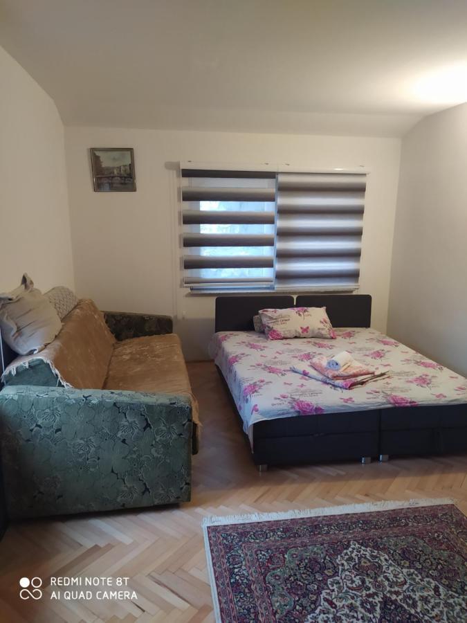 Apartman Mickey SJJ Exteriör bild