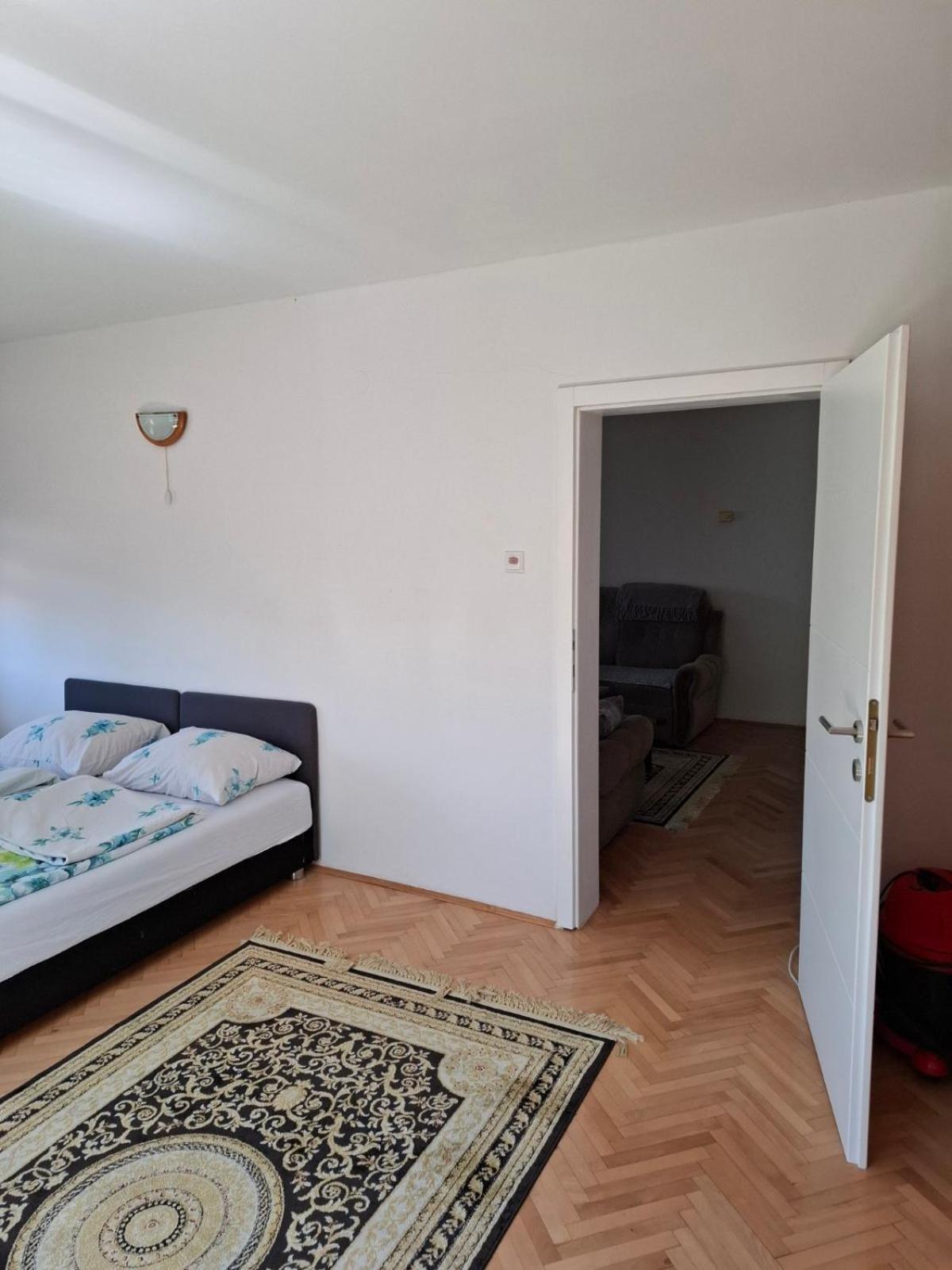 Apartman Mickey SJJ Exteriör bild
